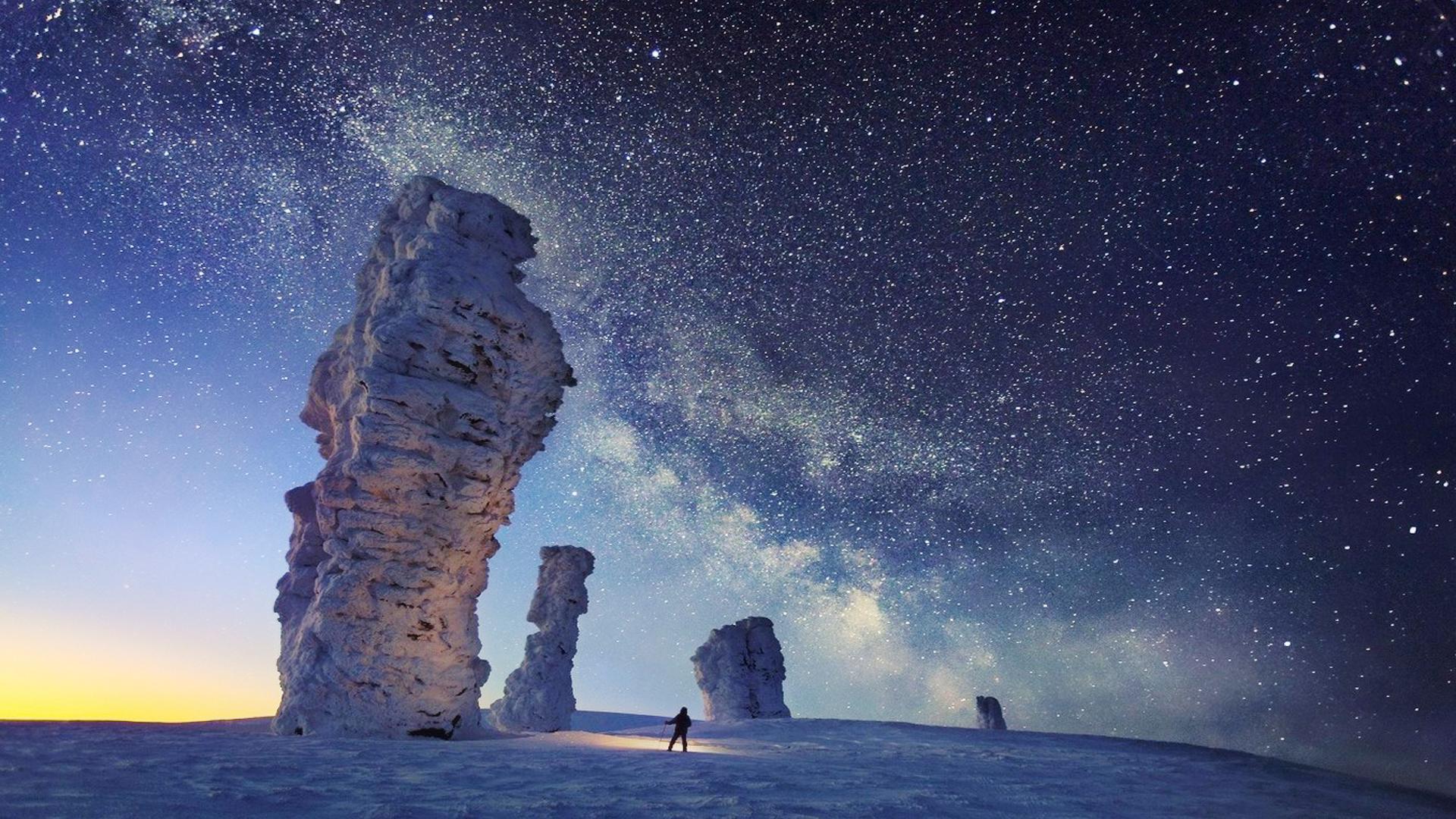 Man-Looking-At-The-Stars